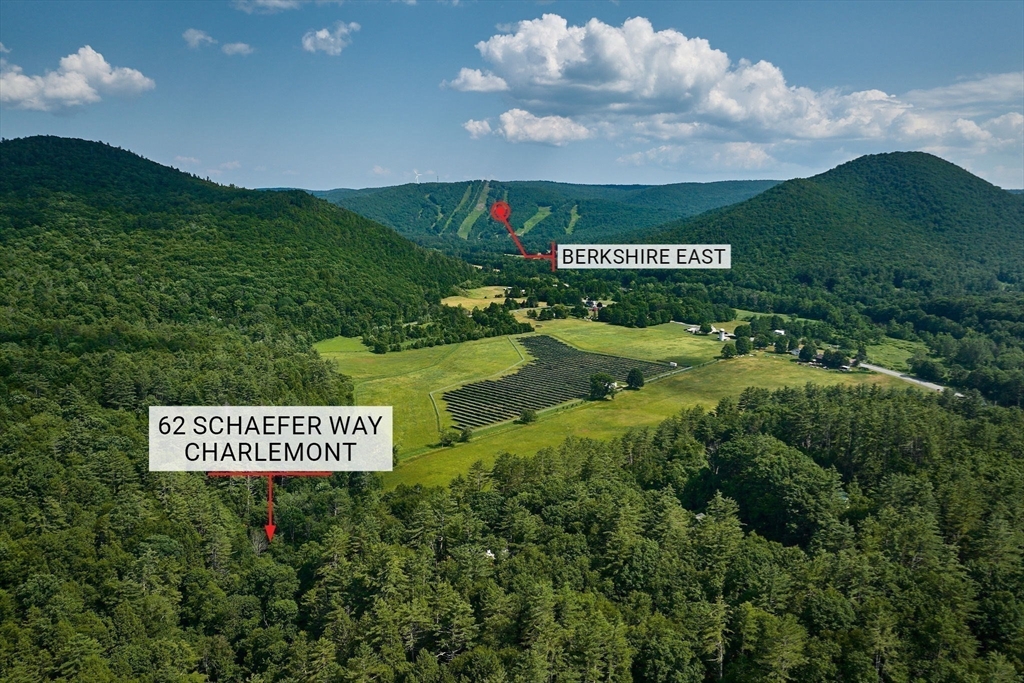 62 Schaefer Way Charlemont, MA 01339 - Photo 5 of 38