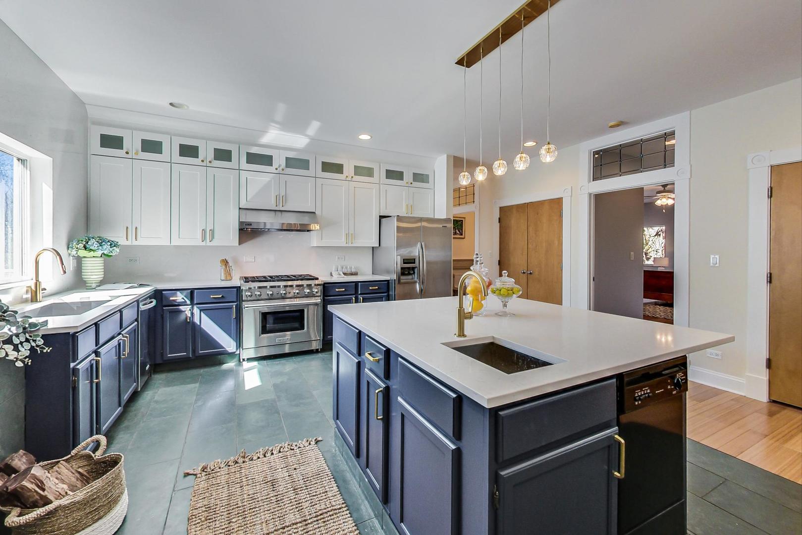 1225 Harms Road Glenview, IL 60025 - Photo 10 of 96 Gallery Image 10