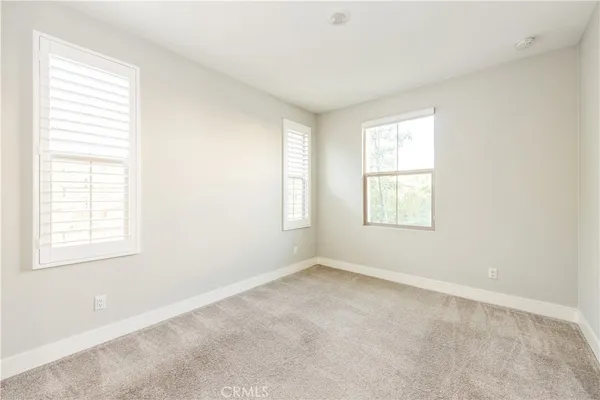 $7,500 | 201 Evaroad, Irvine, CA 92602