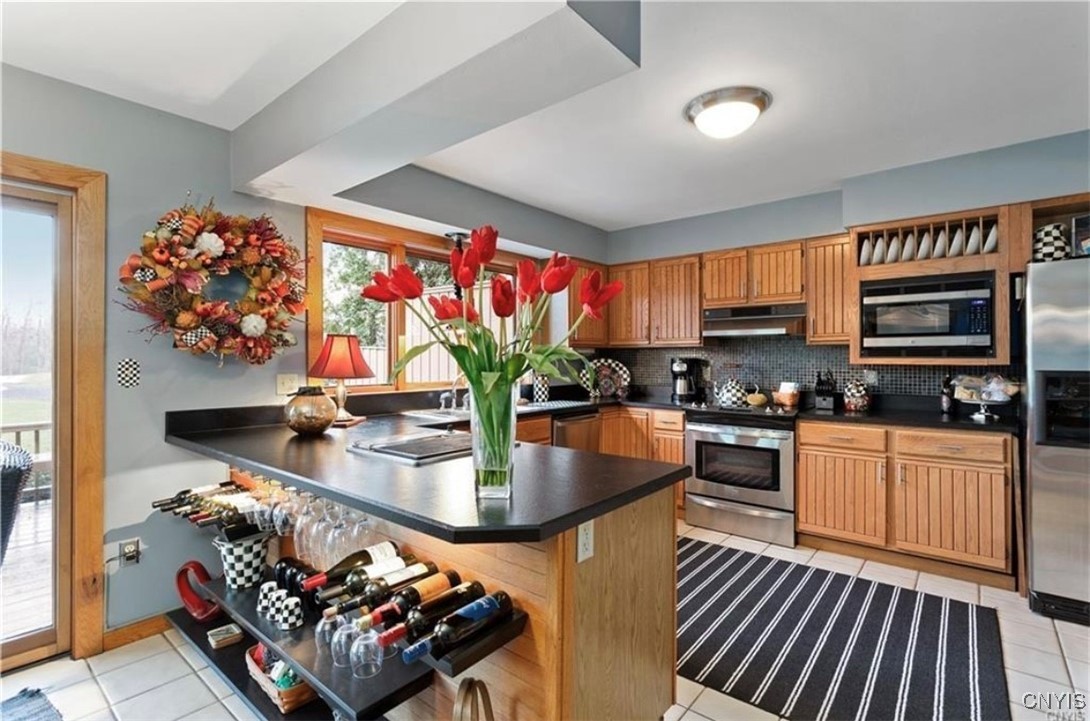 3209 Far Reach Drive Lysander, NY 13027 - Photo 9 of 28