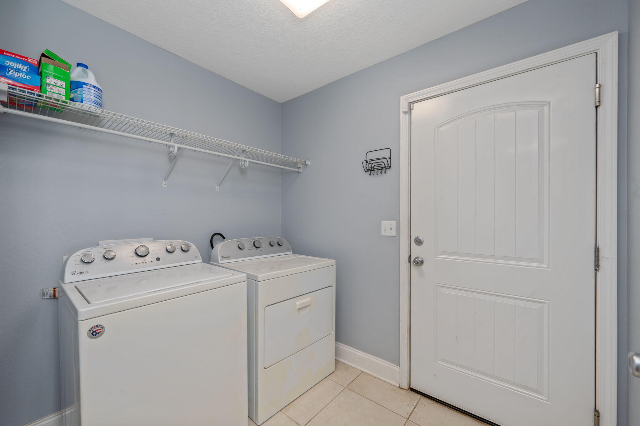 2909 Chancery Lane Crestview, FL 32539 - Photo 19 of 34 a utility room with dryer and washer