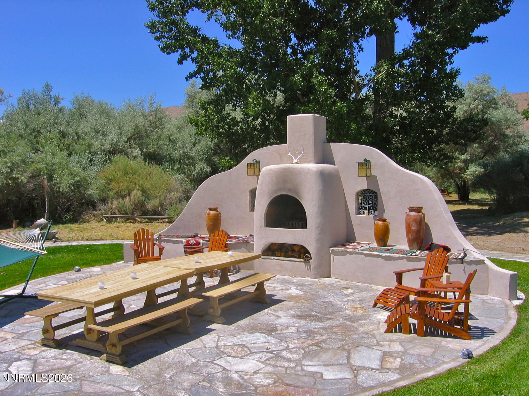 156 East Walker Road Yerington, NV 89447 - Photo 17 of 47 3 Outdoor kitchen