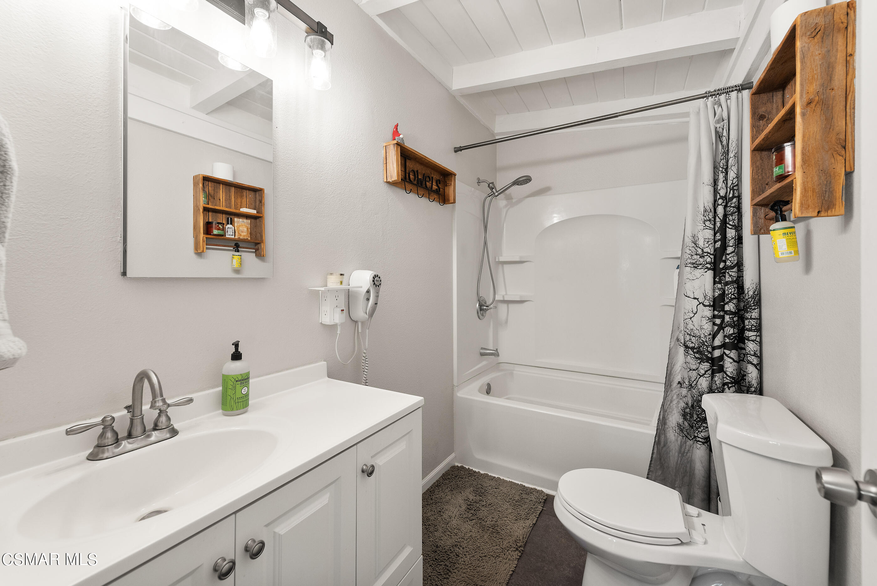 32018 Crown Valley Road Acton, CA 93510 - Photo 15 of 47 Bathroom