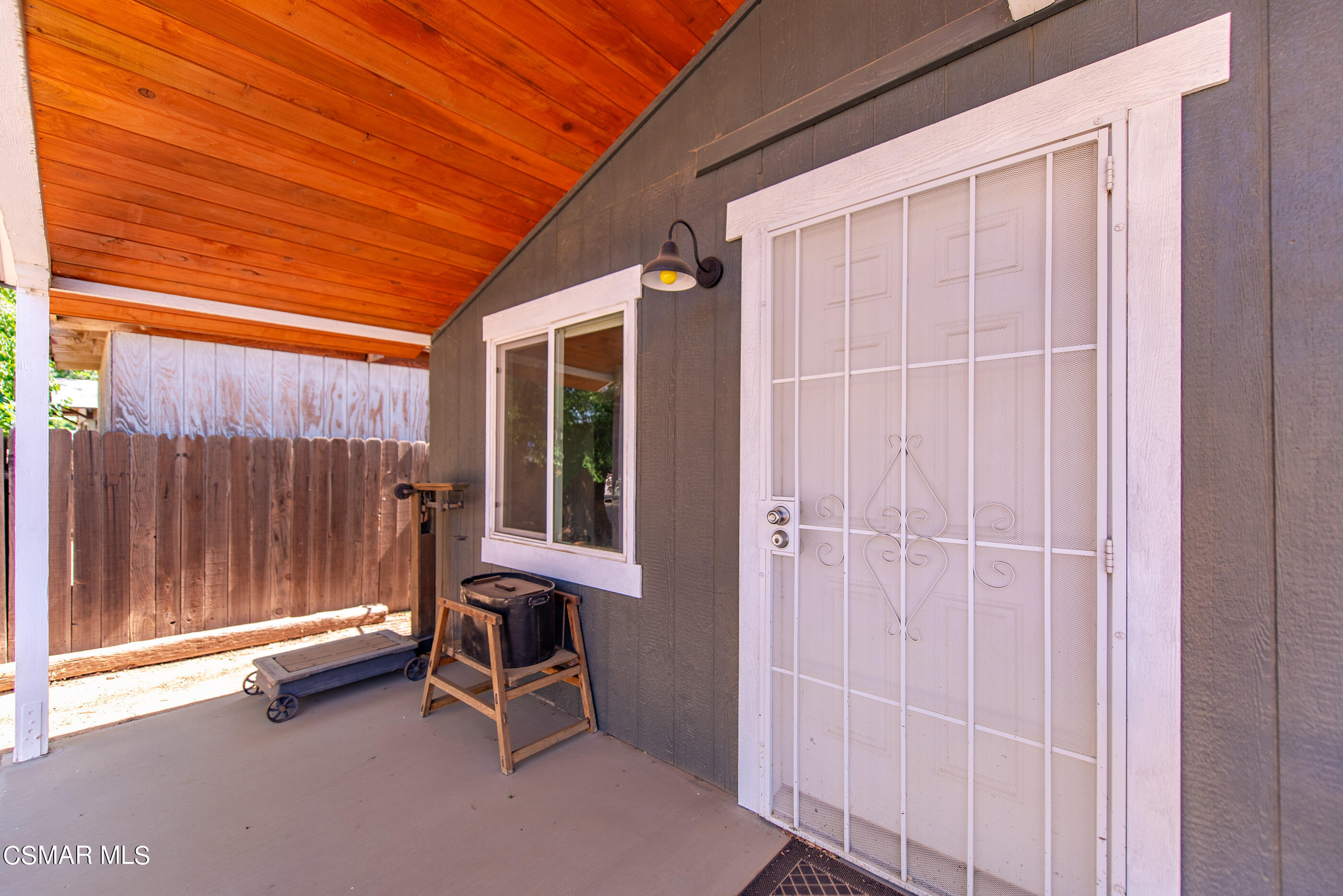 32018 Crown Valley Road Acton, CA 93510 - Photo 5 of 47 Front Porch