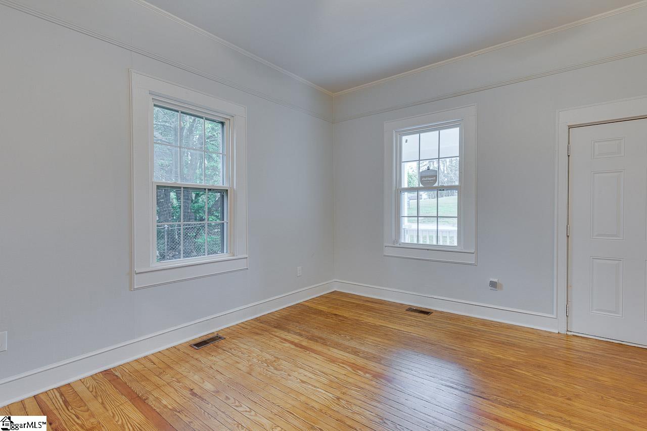 266 Reeves Street Greenville, SC 29605 - Photo 9 of 31 Gallery Image 9