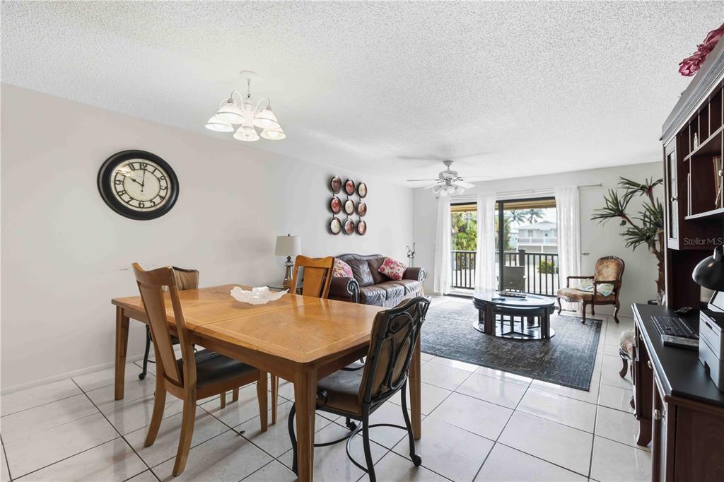9034 Midnight Pass Road, Unit 6 Sarasota, FL 34242 - Photo 15 of 38 Gallery Image 15