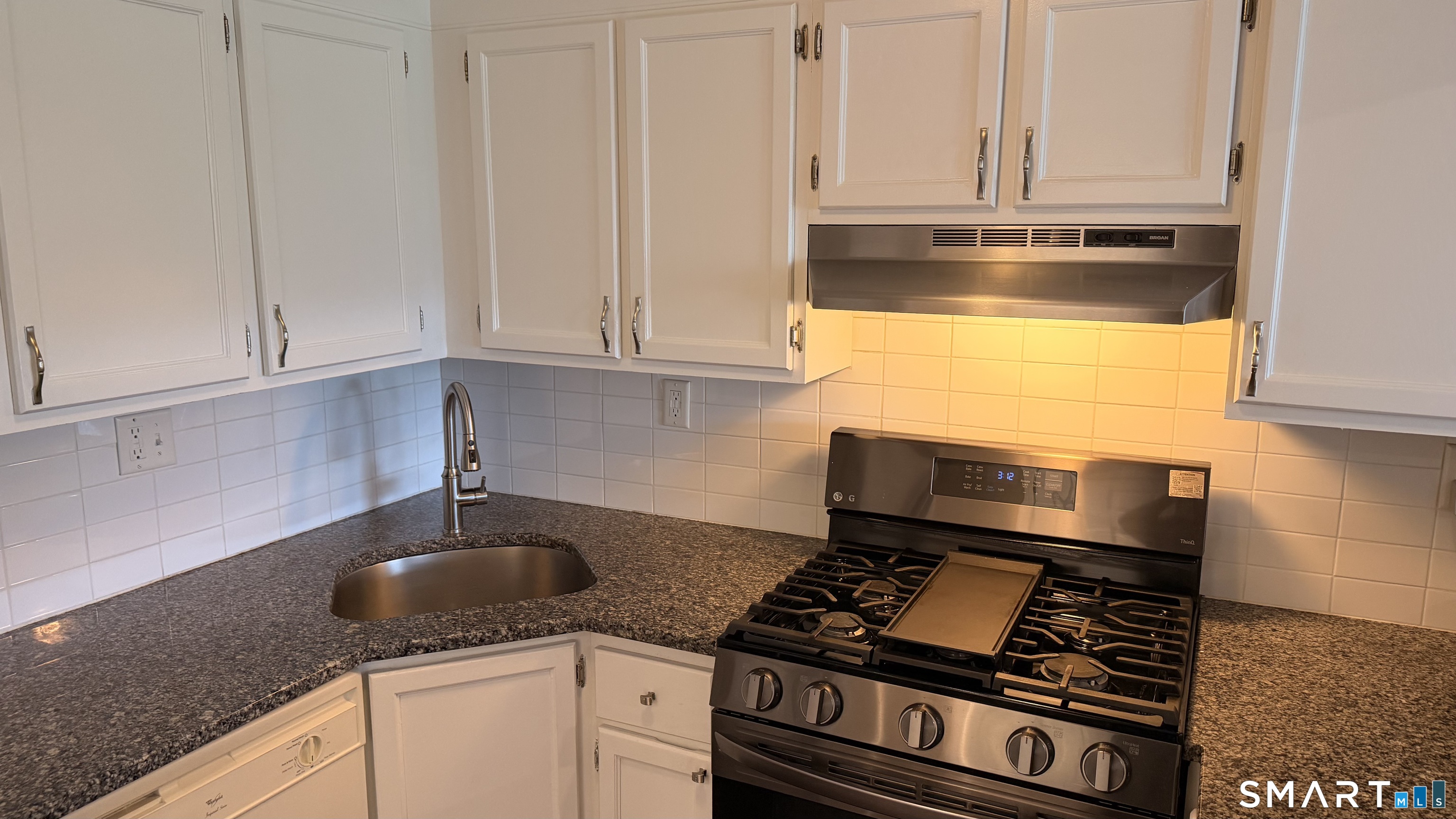 73 Joiners Road, Unit 73 Rocky Hill, CT 06067 - Photo 12 of 26