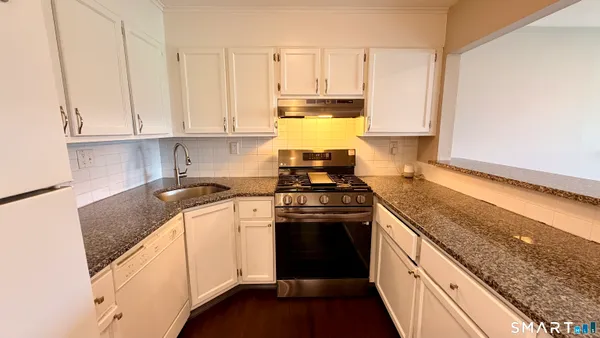 $2,700 | 73 Joiners Road, Unit 73, Rocky Hill, CT 06067