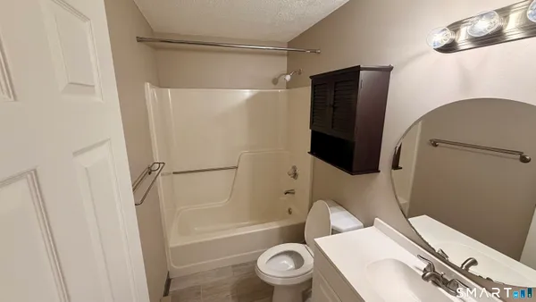 $2,700 | 73 Joiners Road, Unit 73, Rocky Hill, CT 06067