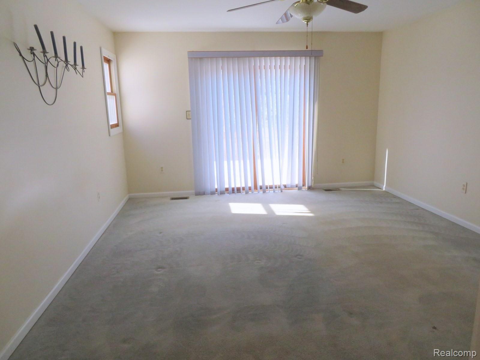 7121 Mabley Hill Road Fenton, MI 48430 - Photo 8 of 24 Master BR.JPG