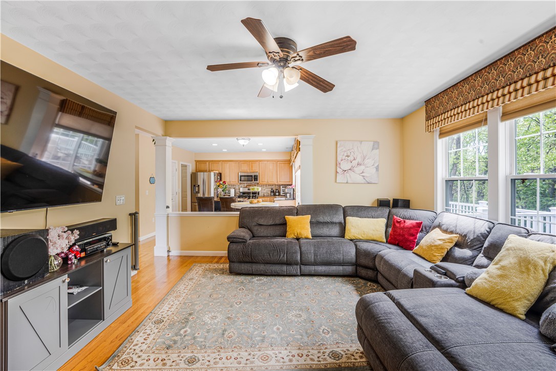 115 Castle Rocks Road Warwick, RI 02886 - Photo 10 of 40
