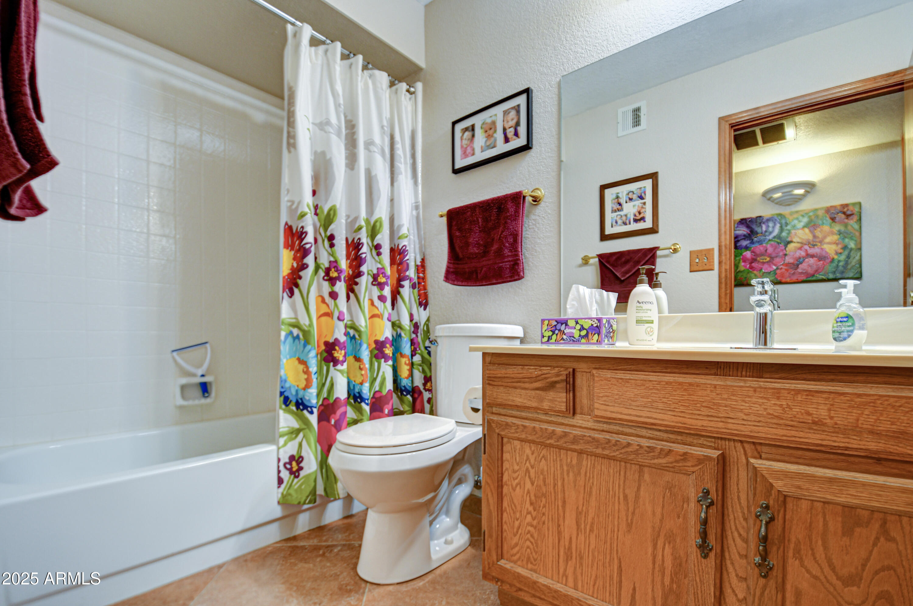 542 South Higley Road, Unit 102 Mesa, AZ 85206 - Photo 42 of 51 Bathroom 2-pic 1
