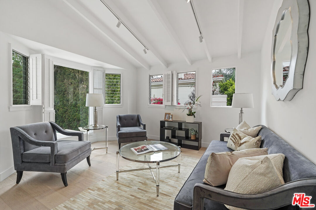 712 North Rodeo Drive Beverly Hills, CA 90210 - Photo 25 of 35