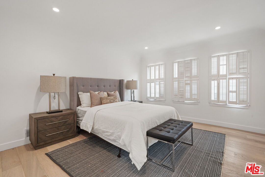 712 North Rodeo Drive Beverly Hills, CA 90210 - Photo 26 of 35