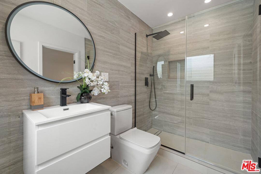 712 North Rodeo Drive Beverly Hills, CA 90210 - Photo 27 of 35