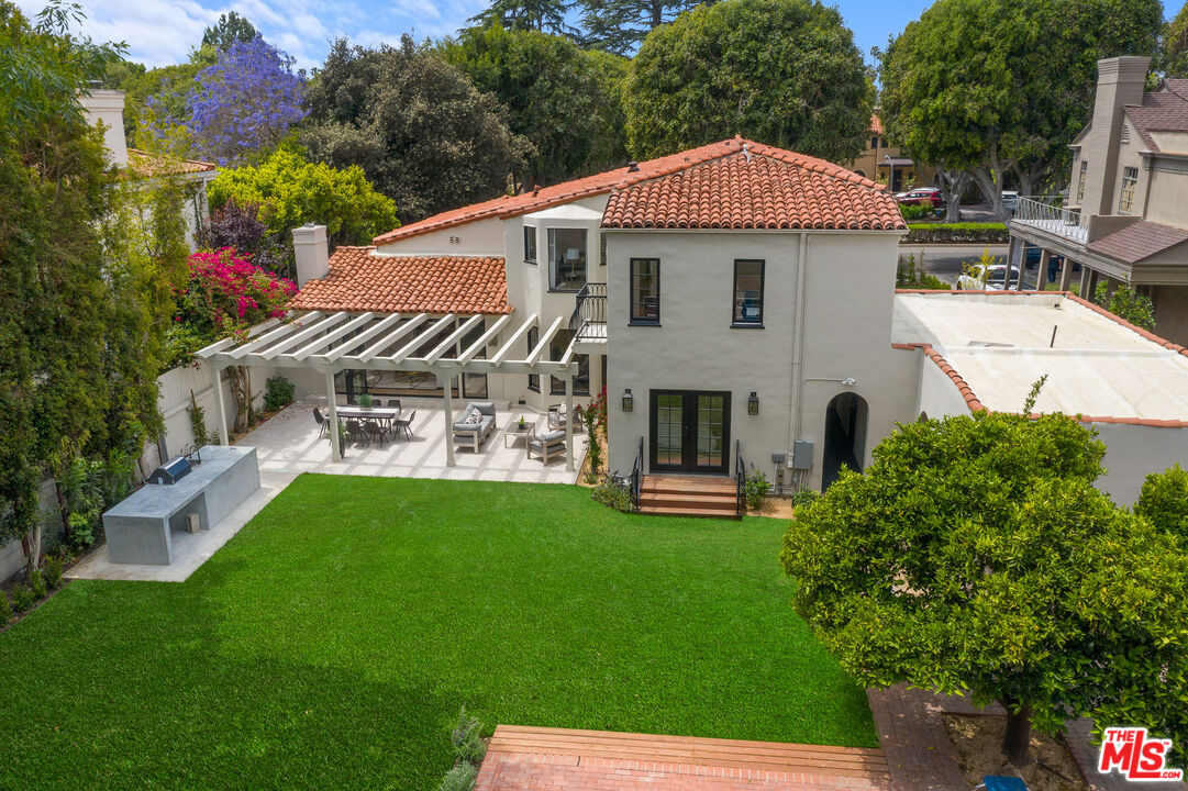 712 North Rodeo Drive Beverly Hills, CA 90210 - Photo 34 of 35