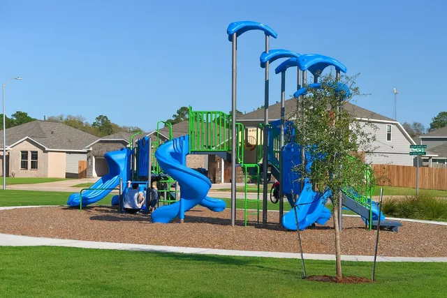 a view of outdoor space yard and front view of a house