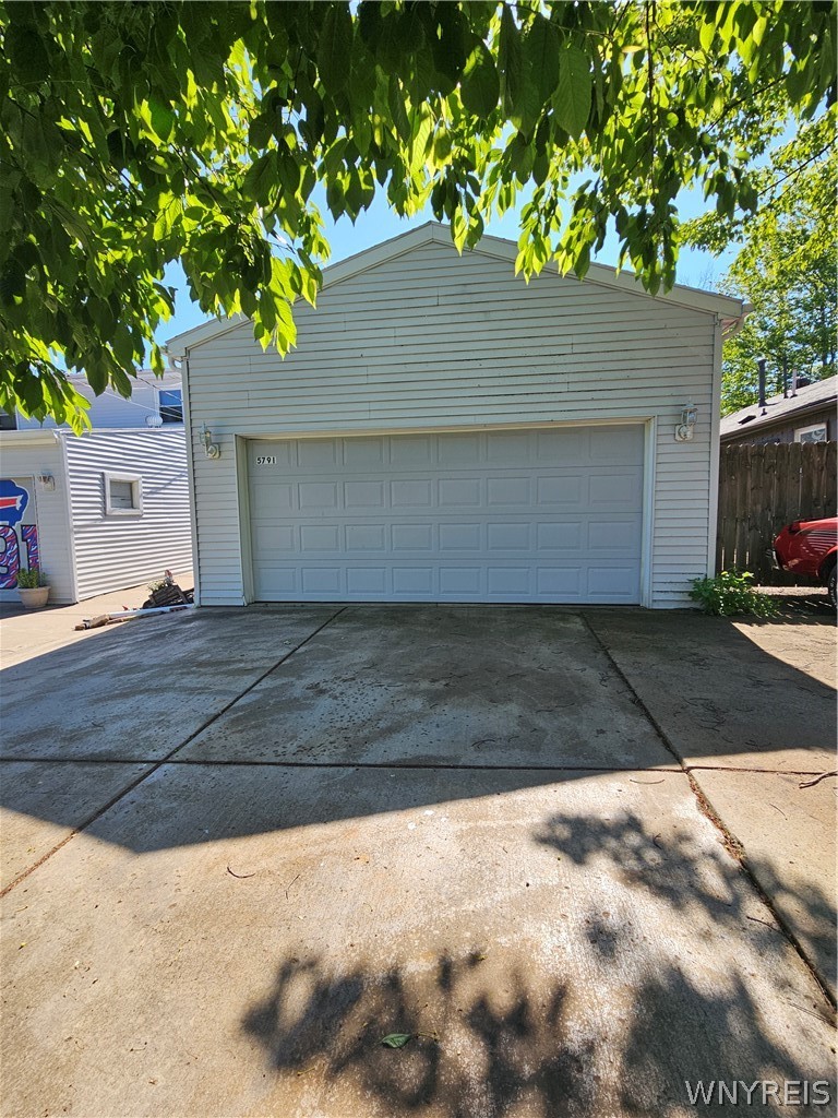 5791 Elmhurst Road Hamburg, NY 14085 - Photo 2 of 3