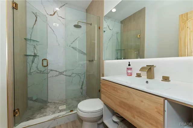 $419,000 | 374 Los Angeles Avenue, Sugarloaf, CA 92386