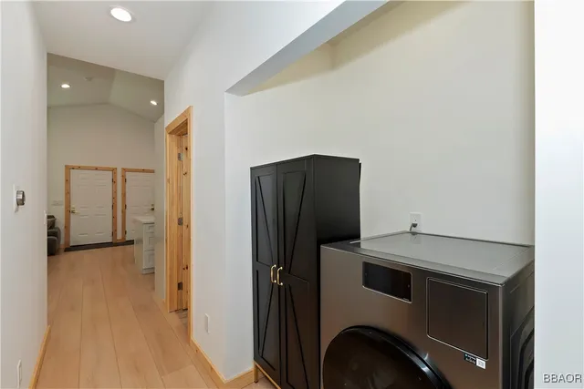 $419,000 | 374 Los Angeles Avenue, Sugarloaf, CA 92386