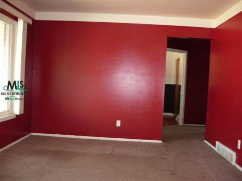 4546 Martin Road Warren, MI 48092 - Photo 2 of 5 246867-1.JPG