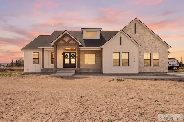 $999,000 | 839 East 1560 Street, Shelley, ID 83274