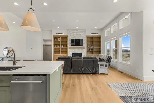 $999,000 | 839 East 1560 Street, Shelley, ID 83274