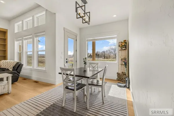 $999,000 | 839 East 1560 Street, Shelley, ID 83274