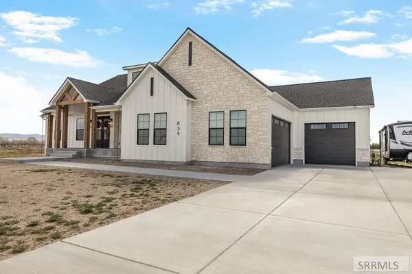 $999,000 | 839 East 1560 Street, Shelley, ID 83274