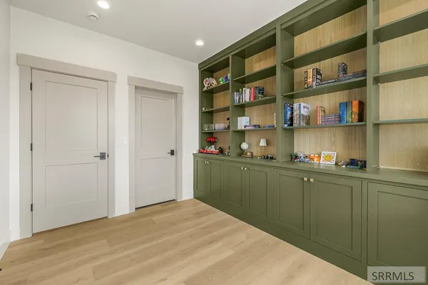 $999,000 | 839 East 1560 Street, Shelley, ID 83274