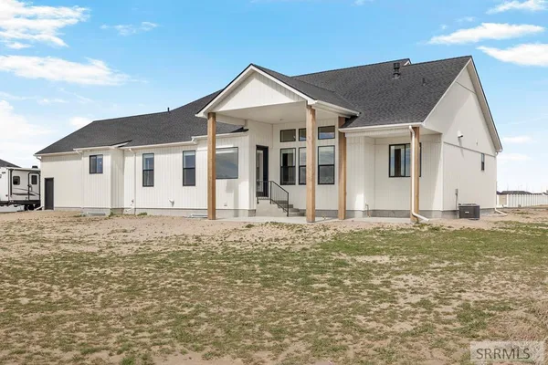 $999,000 | 839 East 1560 Street, Shelley, ID 83274