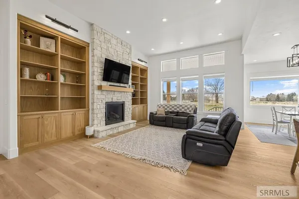 $999,000 | 839 East 1560 Street, Shelley, ID 83274