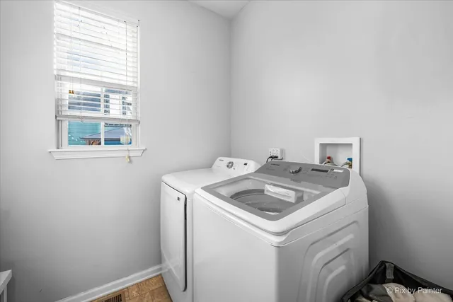 $415,000 | 279 Garden Drive, Elgin, IL 60124