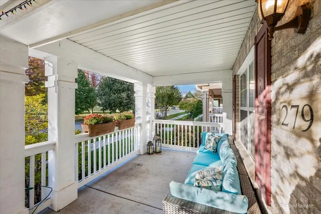 $415,000 | 279 Garden Drive, Elgin, IL 60124