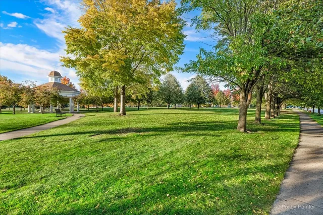 $415,000 | 279 Garden Drive, Elgin, IL 60124