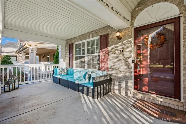 $415,000 | 279 Garden Drive, Elgin, IL 60124