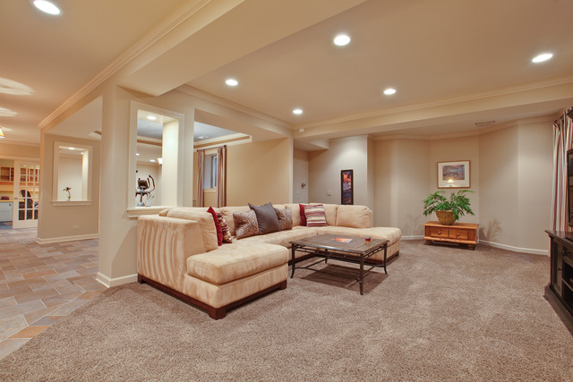 502 South Commons Court, Unit 502 Deerfield, IL 60015 - Photo 19 of 33 a living room with furniture and a large window