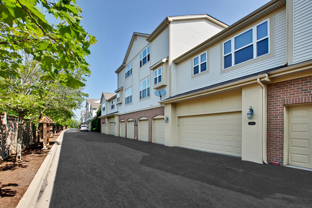 502 South Commons Court, Unit 502 Deerfield, IL 60015 - Photo 24 of 33 a view of a building with a street
