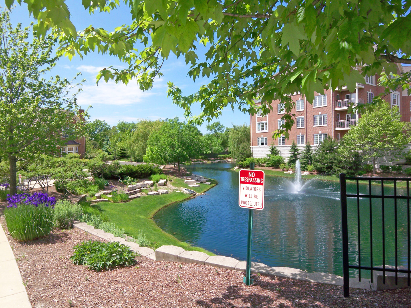 502 South Commons Court, Unit 502 Deerfield, IL 60015 - Photo 27 of 33