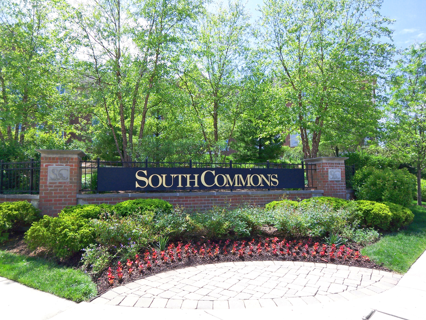 502 South Commons Court, Unit 502 Deerfield, IL 60015 - Photo 31 of 33 a view of sign board