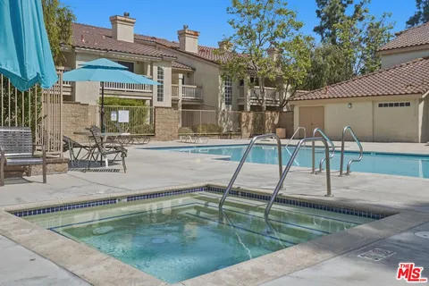 $569,000 | 675 Oak Run Trail, Unit TL301, Oak Park, CA 91377