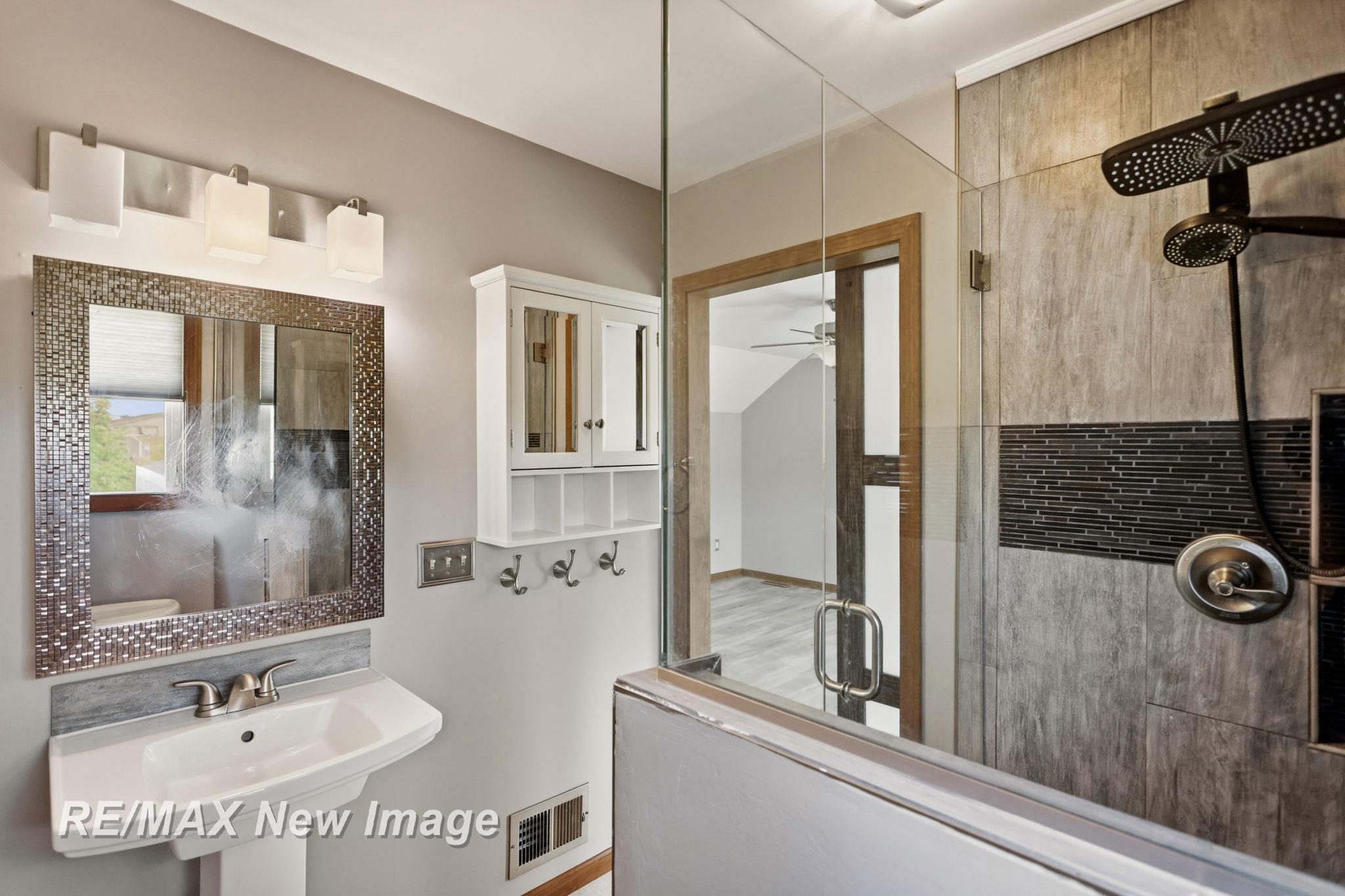 4881 North Gleaner Road Freeland, MI 48623 - Photo 18 of 39 Gallery Image 18