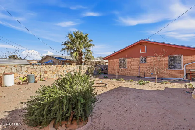 $235,000 | 118 Del Prado Drive, Sunland Park, NM 88063