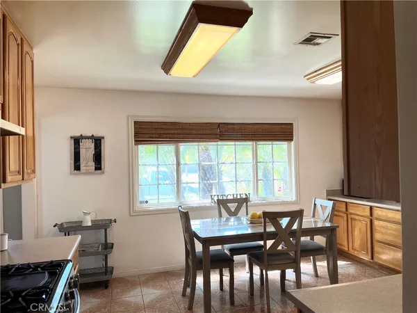 $798,000 | 13708 Carfax Avenue, Bellflower, CA 90706