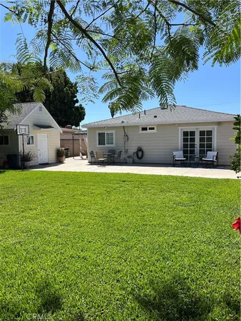 $798,000 | 13708 Carfax Avenue, Bellflower, CA 90706