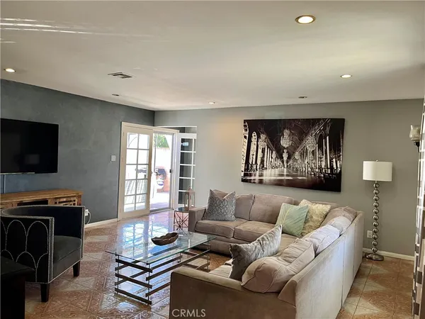 $798,000 | 13708 Carfax Avenue, Bellflower, CA 90706