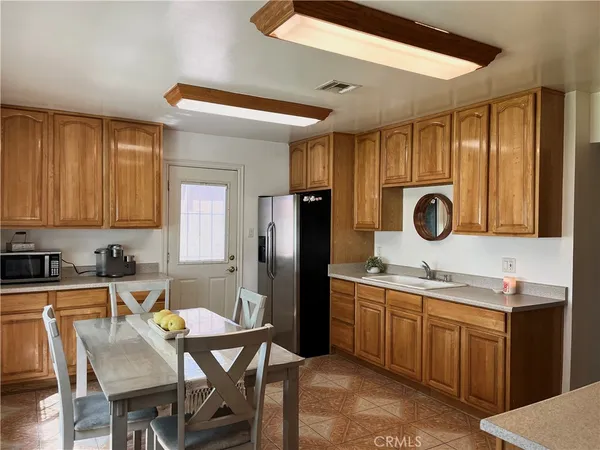 $798,000 | 13708 Carfax Avenue, Bellflower, CA 90706