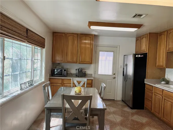 $798,000 | 13708 Carfax Avenue, Bellflower, CA 90706