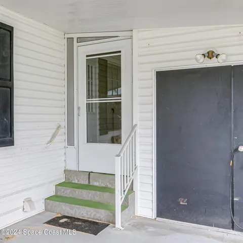 a view of house entrance