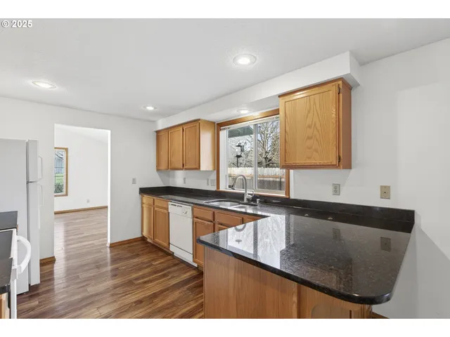 $589,900 | 418 Northwest 112th Street, Vancouver, WA 98685